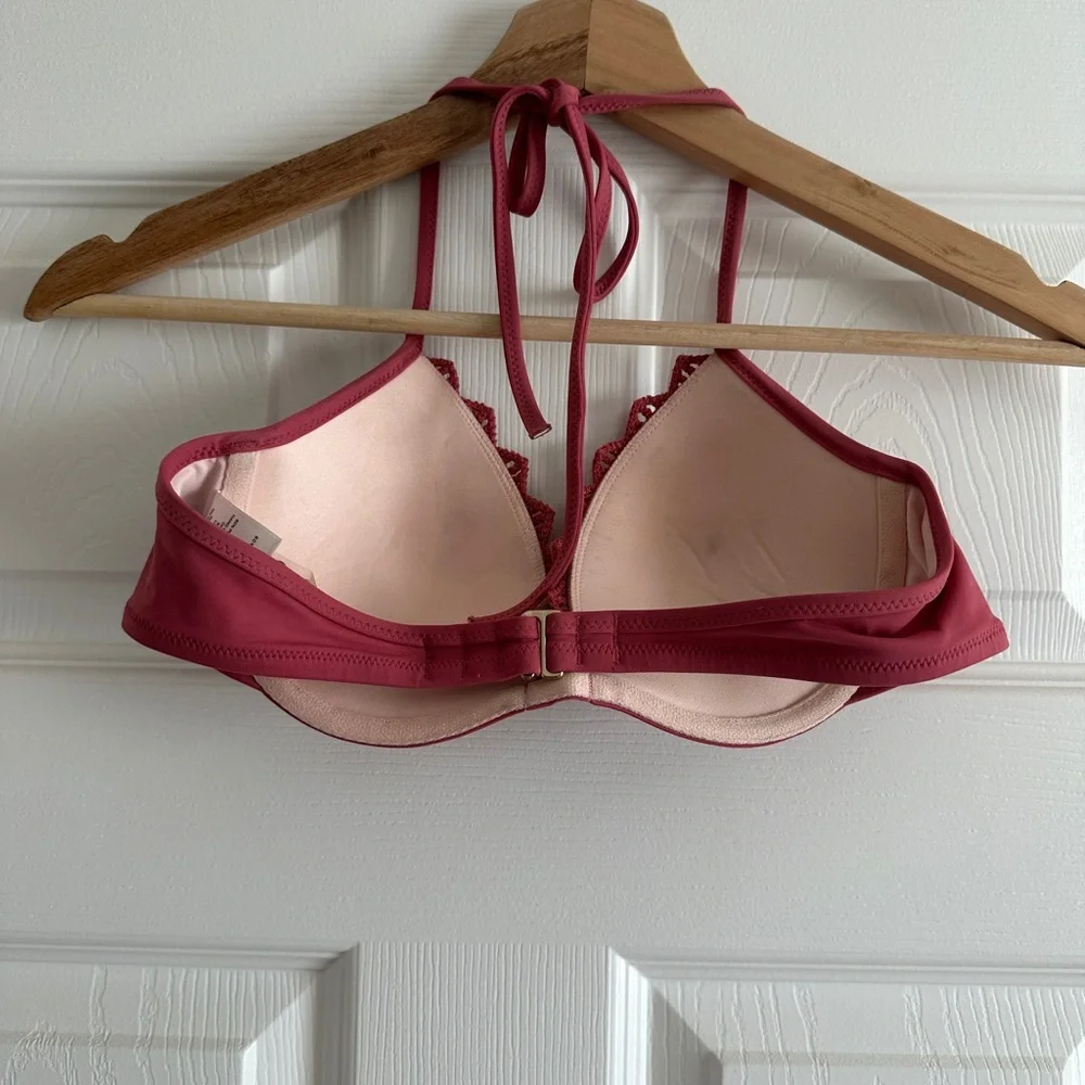 Shade & Shore Crochet Lace Halter Bralette - Coral - Picture 2 of 3